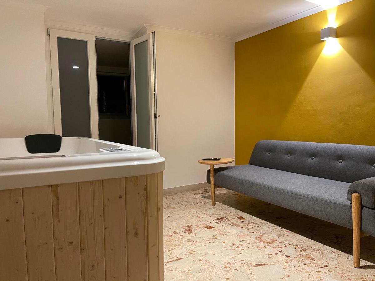 Charme Rooms Таранто Екстериор снимка